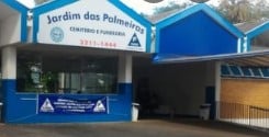Coroa de flores cemitério Jardim das Palmeiras