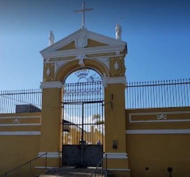 Coroa de flores Salvador Cemiterio Memorial Ordem I de São Francisco