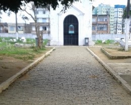 Coroa de flores Salvador Cemiterio Municipal de Plataforma