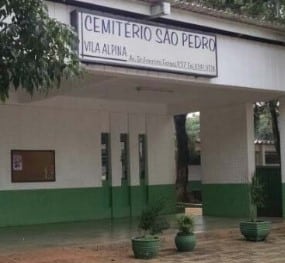 Coroa de Flores Cemitério São Pedro da Vila Alpina