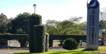Coroa de flores Cemitério e Crematório Ecumênico Cristo Rei