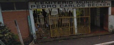 Coroa de flores Cemitério Municipal Pedro Carlos Becker