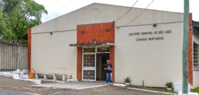 Coroa de flores Cemitério São João